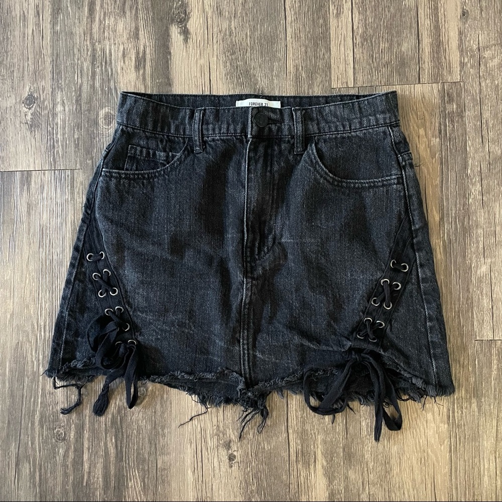 Forever 21 black mini skirt with laces